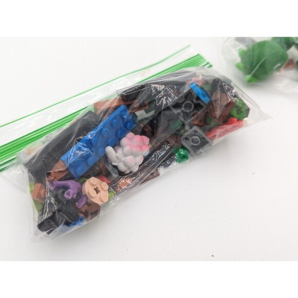 Random bags of legos - Picture 3 of 3